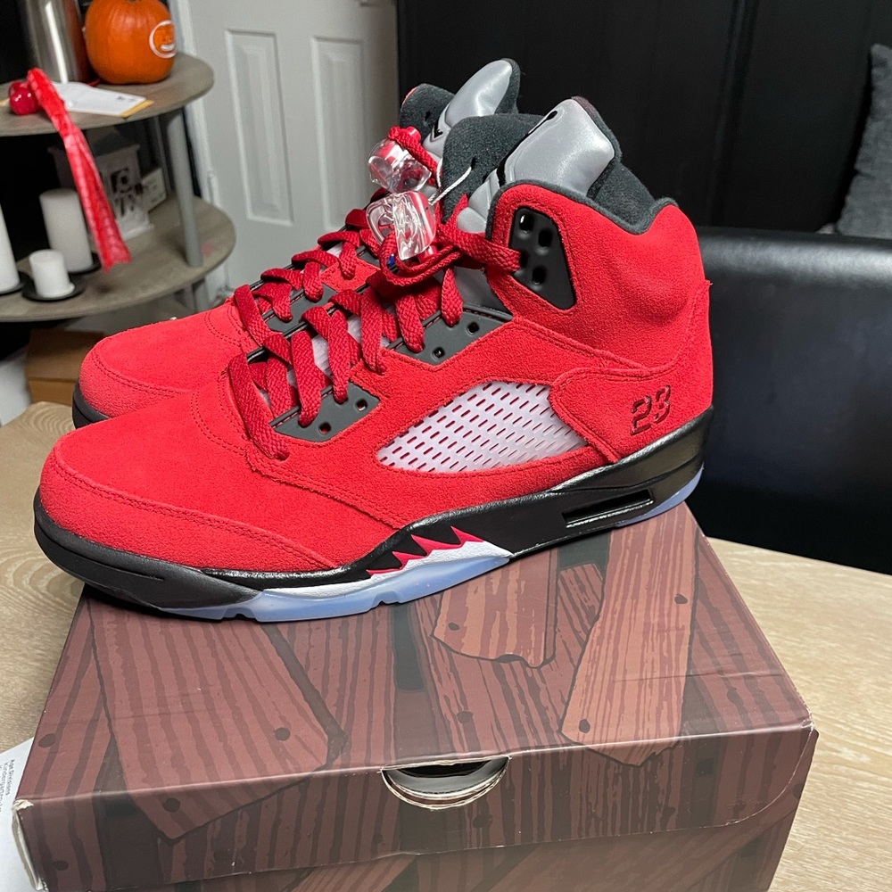 Jordan Raging Bull